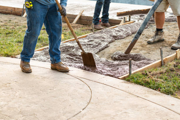 Best Concrete Sidewalk Installation  in Coon Rapids, MN